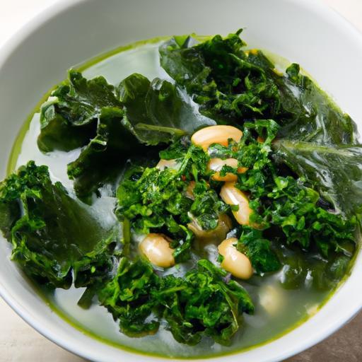 Hearty Kale & White Bean Soup with Garlic: A Nutritious Classic