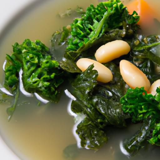 Hearty Kale​ & White Bean Soup ⁣with‍ Garlic: A Nutritious ​Classic